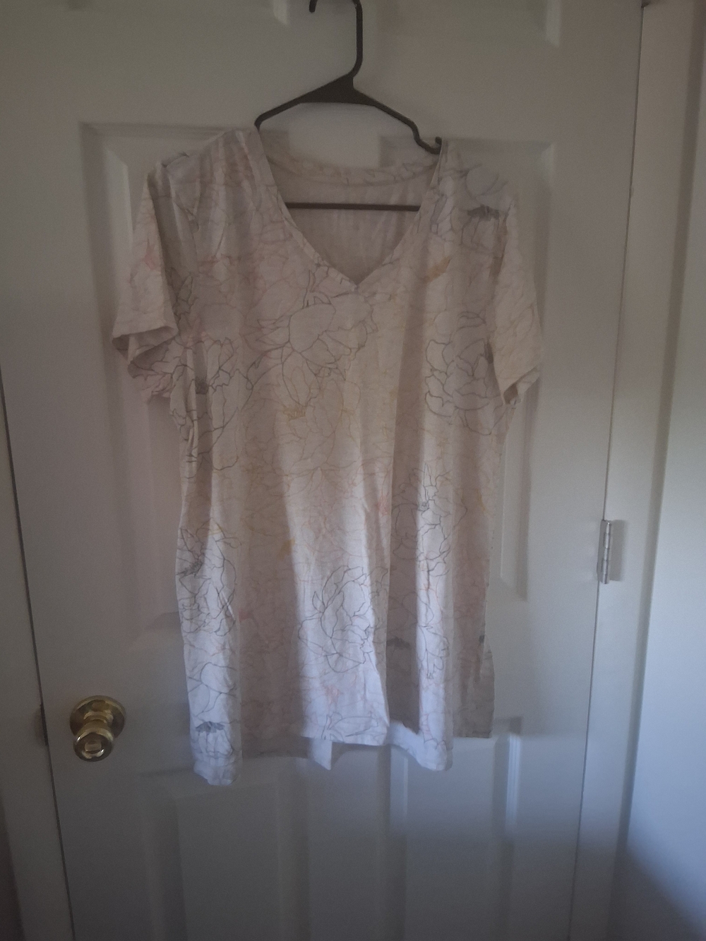 Cream Floral V-Neck Tunic Top